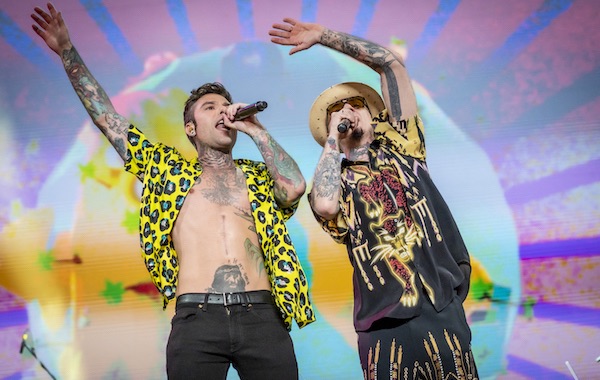 Ascolti TV | Martedì 28 giugno 2022. Il film di Rai1 (15.1%) batte quello di Canale 5 (13%). Dalla Strada al palco 7.5%, Filorosso non va oltre il 4%. Bene LoveMi (10%)