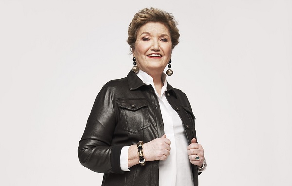 Mara Maionchi sbarca su Rai2 con un programma di spogliarelli – Video