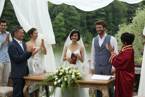 Brave and Beautiful (13-17 giugno 2022): Cesur e Suhan si sposano