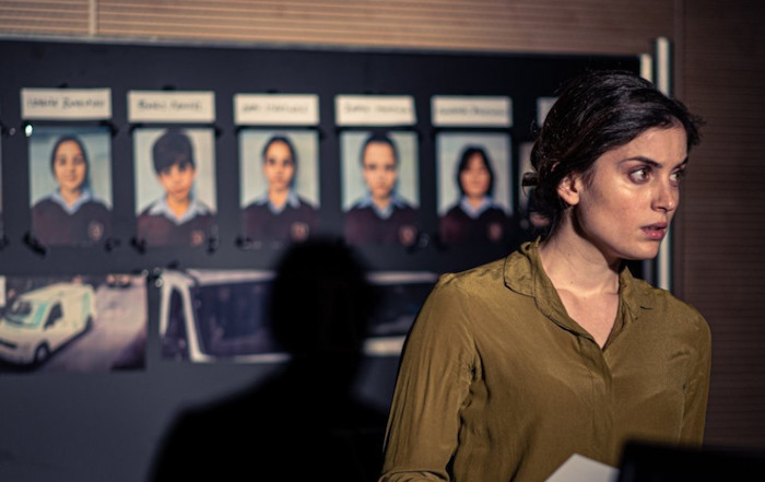 Su Canale 5 debutta una serie greca: La Strada del Silenzio