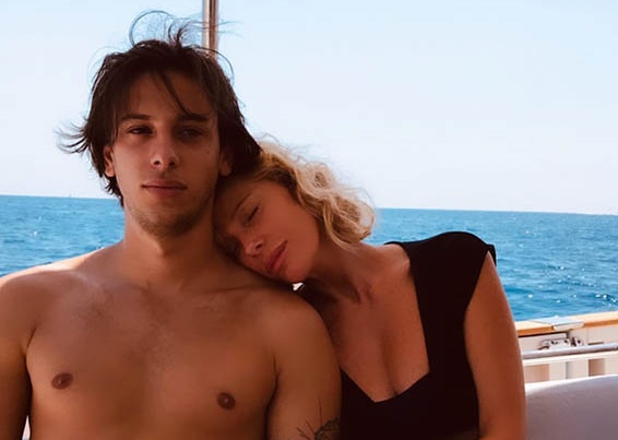 Alessia Marcuzzi vuole il figlio Tommaso a Boomerissima