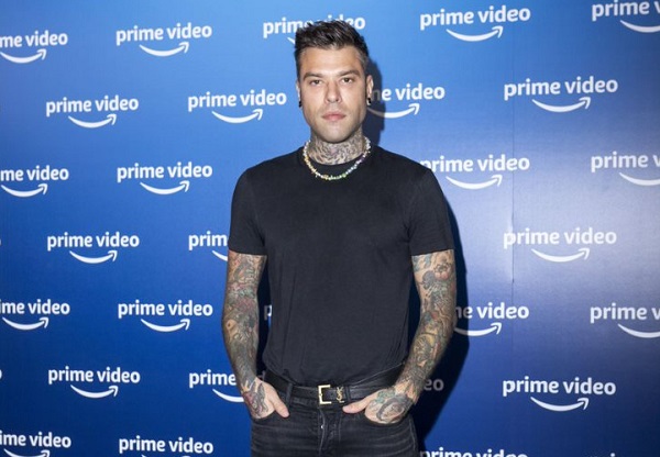 L’ultimo spoiler di Fedez toglie anche la magia del Natale (di LOL)