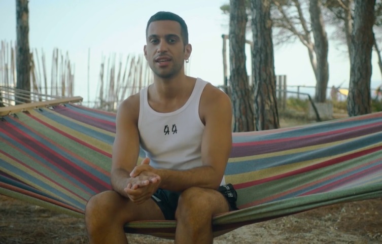 Mahmood si racconta nel documentario ‘Ja ti la Crediasa Crasa′