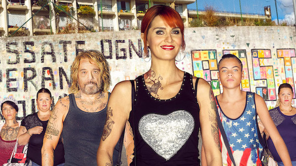 Ascolti TV | Martedì 12 Luglio 2022. Vince Come un Gatto in Tangenziale (15.9%), male Rai1 (8.6%). Testa a testa tra Battiti (1,278 mln – 9.6%) e Dalla Strada al Palco (1,273 mln – 9.9%). La Signora del Delitto parte dal 4.1%