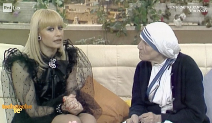 Ascolti TV | Martedì 5 Luglio 2022. Ricatto d’Amore vince con il 16%. Sono Tornato fermo al 9.8%. Parte bene Battiti Live (12.3%). Cresce Techetechetè con la Carrà (21.5%). Palinsesti Mediaset 13.9%