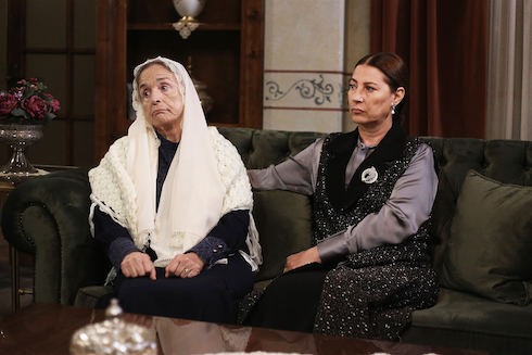 Rimescolamento nel pomeriggio di Canale 5. Ecco cosa cambia e perchè