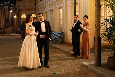 Un Altro Domani, anticipazioni (1-5 agosto 2022): Victor propone a Carmen di fidanzarsi ufficialmente