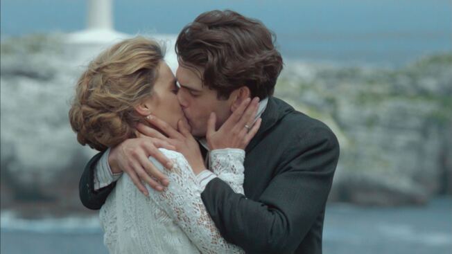 Programmi TV di stasera, venerdì 26 agosto 2022. Su Canale 5 il finale di Grand Hotel