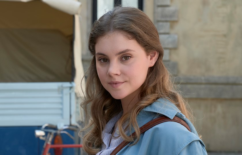 Il Paradiso delle Signore - Elvira Camarrone