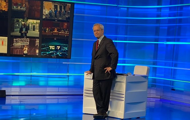 Mentana ‘sfida’ Vespa: chiama i leader delle coalizioni al «confronto finale a quattro su La7». Ma Letta e Meloni avrebbero rifiutato