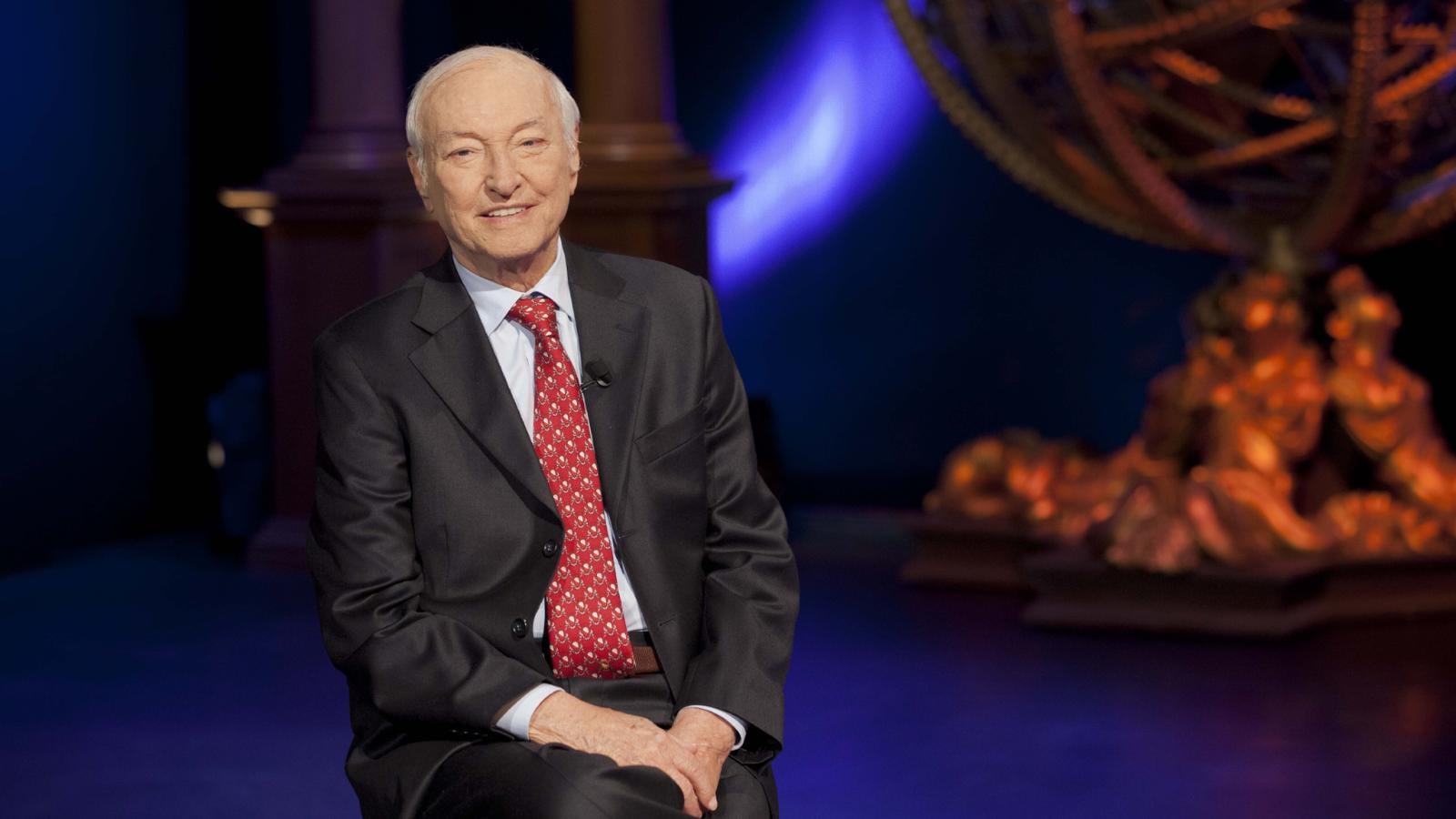 Programmi TV di stasera, mercoledì 17 agosto 2022. Su Rai1 continuano gli appuntamenti con ‘Superquark’ di Piero Angela