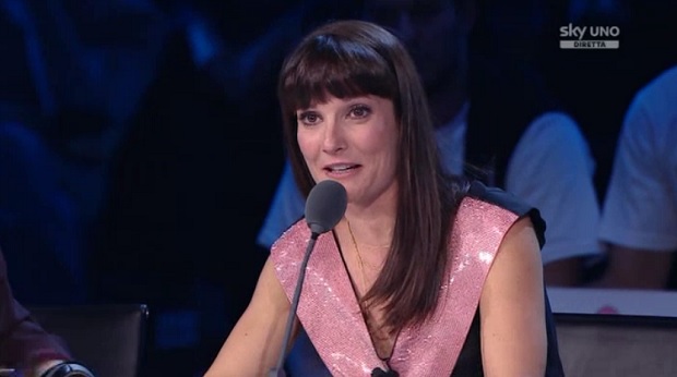 Victoria Cabello su X Factor: «Non ci dovevo andare, c’è un ego tra i giudici che ciao». E su Simona Ventura invece…