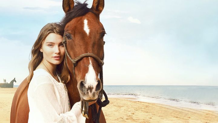 Ascolti TV | Lunedì 15 Agosto 2022. Il film di Rai1 (18%) doppia D’Iva (9.1%). La saga de Lo Squalo 6.1%-7.2%