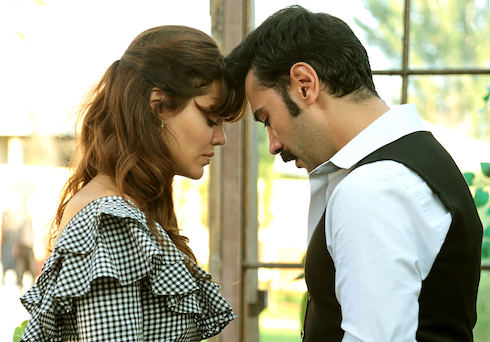 Terra Amara, anticipazioni (22-26 agosto 2022): Demir vuole incastrare Yilmaz con l’aiuto di Zuleyha