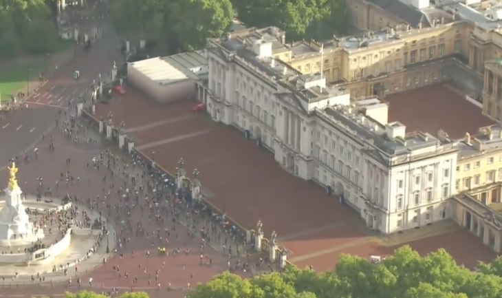 ‘The London Bridge is down’. Ecco cosa prevede il protocollo per la morte della Regina Elisabetta II