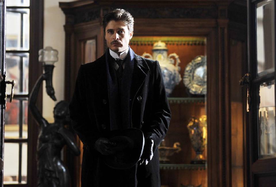 Ascolti TV | Domenica 4 settembre 2022. Crescono le repliche de La Dama Velata (18.8%), che doppiano la prima Tv di Richard Jewell (9.7%)