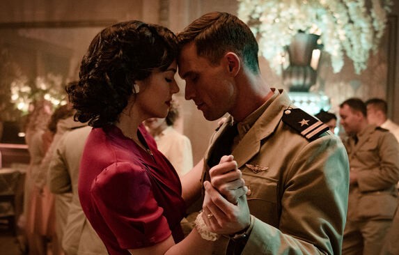 Programmi TV di stasera, lunedì 12 settembre 2022. Su Canale 5 la prima TV di Midway, Rai1 ripropone Ulisse sulla Regina