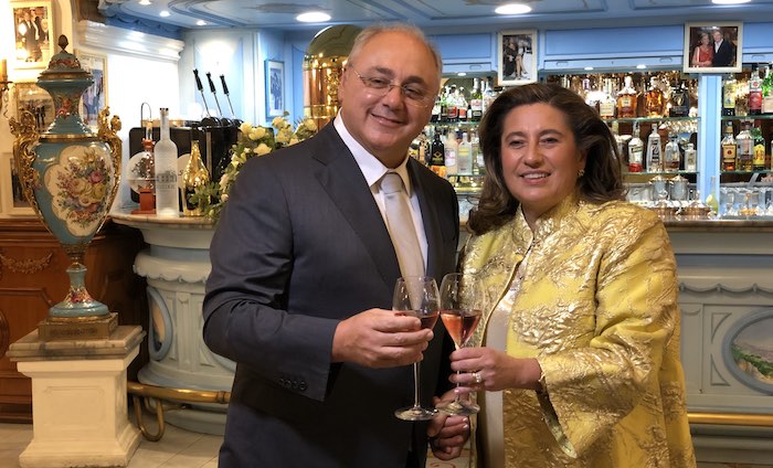 Il Castello delle Cerimonie torna con il matrimonio del figlio di Mario Merola