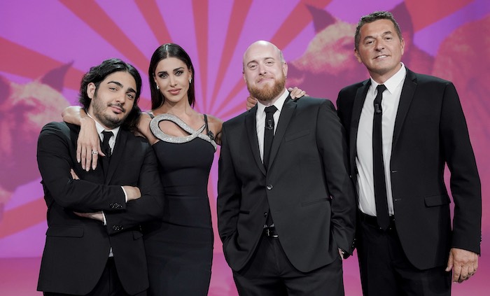 Le Iene: Belen inviata e ancora monologhi nella nuova stagione