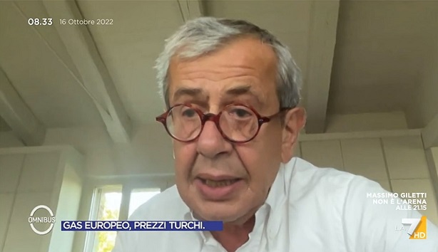 Fuori programma a Omnibus: cade la webcam e l’ospite rimane in mutande – Video