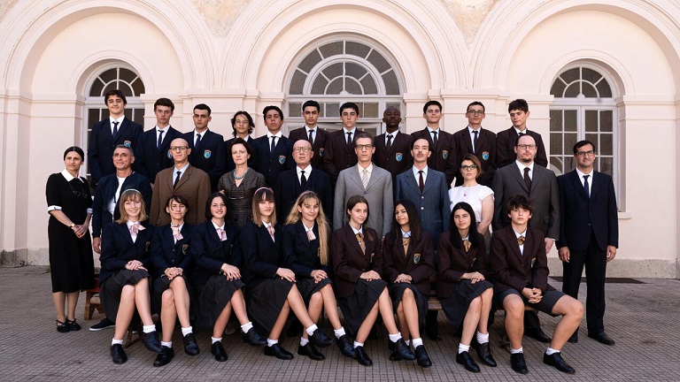 Il Collegio torna stasera – Ecco i nuovi prof