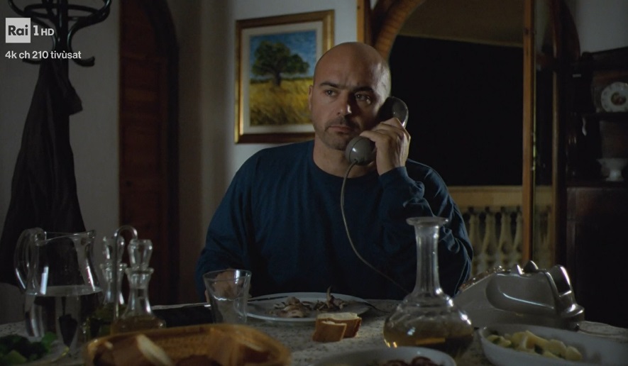 Ascolti TV | Mercoledì 5 ottobre 2022. Montalbano restaurato 16.8% (3 mln), Emigratis cala al 14.7% (2.1 mln). Chi l’ha Visto 11.2%, Controcorrente 5%