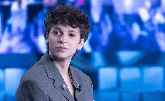 Classifica FIMI: nei singoli i Pinguini Tattici Nucleari scalzano i Maneskin e battono Fedez e Salmo. Luigi Strangis debutta sesto negli album