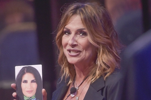 GF Vip, Patrizia Rossetti ‘manda a fancul0’ Signorini e sbotta contro Pamela Prati: «Se hai dei problemi perchè non fai come Marco?» – Video