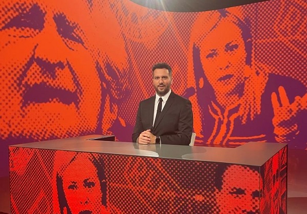 Programmi TV di stasera, domenica 20 novembre 2022. Inside si occupa di reddito di cittadinanza, Vespa e Renzi da Giletti