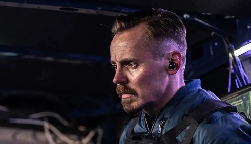 Programmi TV di stasera, lunedì 7 novembre 2022. Su Italia1 il film finlandese ‘Operazione 6/12 – Attacco al Presidente’