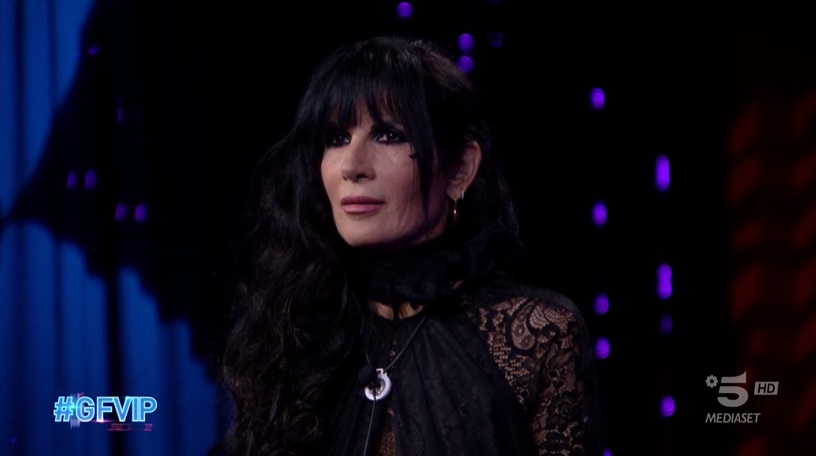 GF Vip 7, sedicesima puntata – Pamela eliminata bacia Marco, Luca resta nella casa, in 4 al televoto (senza eliminazione)