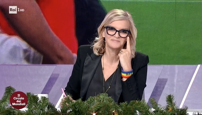 Alessandra De Stefano tuona contro chi ha osato criticare Il Circolo dei Mondiali: «Siete il nulla». E’ la difesa di un gioiello che però non ha brillato