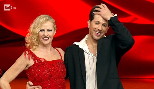 Ballando con le Stelle 2022, decima puntata: Luisella Costamagna vince il ripescaggio e vola in finalissima