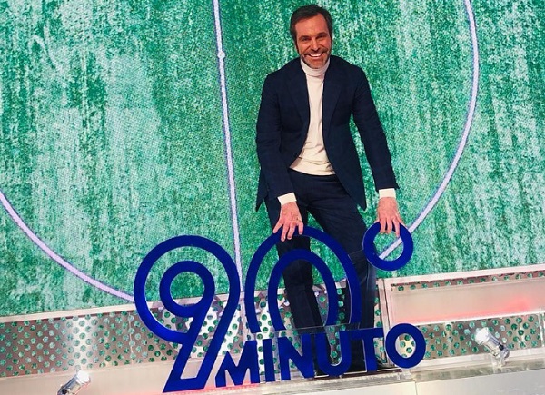 90° Minuto relegato su Rai 3 per non ‘chiudere’ il Bar Stella di De Martino