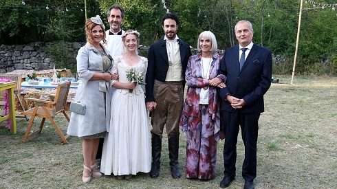 Programmi TV di stasera, giovedì 15 dicembre 2022. Su Rai 1 ‘Purché finisca bene – Se mi lasci ti sposo’