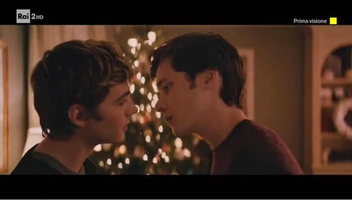 Programmi TV di stasera, lunedì 5 dicembre 2022. In prima visione su Rai2 «Tuo, Simon»