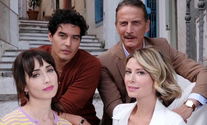 Ascolti TV | Giovedì 29 Dicembre 2022. Una Scomoda Eredità prende il largo (22.6%), Pelè 11.5%, Frozen non sfonda (5.5%). Il 14.5% per la conferenza della Meloni su Rai1. Al pomeriggio: Terra Amara (20%) rianima Canale 5, Bortone 16% (14.3% presentazione), Diaco 3.1%