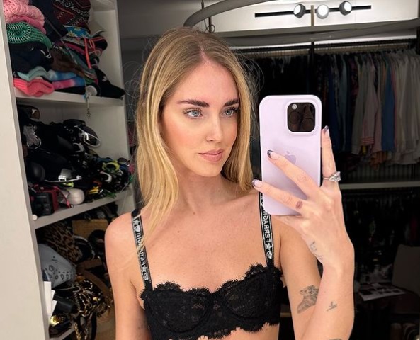 Schiaparelli e Dior per Chiara Ferragni a Sanremo 2023 ma la chicca sarà… la bigiotteria!