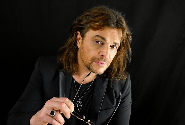 Sanremo 2023: spoilerati alcuni secondi del brano di Gianluca Grignani