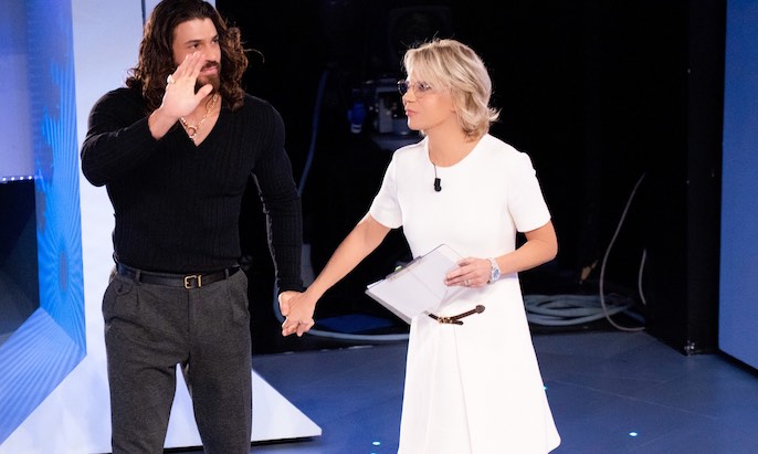 Ascolti TV | Sabato 7 Gennaio 2023. C’è Posta Per Te torna col 30.2% (4,9 mln), Tali e Quali 18.9% (3,2 mln)