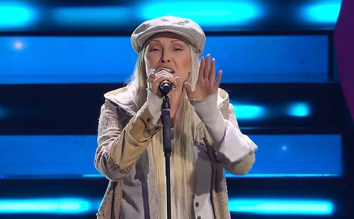 Anna Oxa spegne Fedez: «Lascia il tempo che trova. Ha aggredito l’onore e la reputazione di una persona»