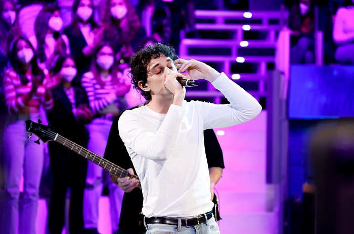 Amici 22: anticipazioni puntata di domenica 5 febbraio 2023. Baby K tra i giudici di canto, ospite Bresh