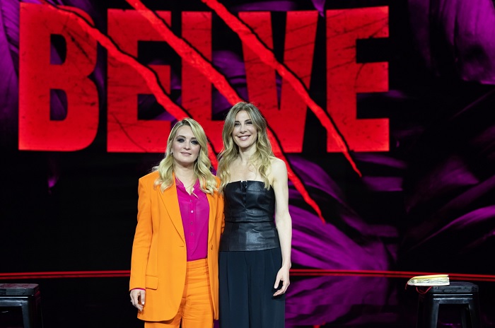 Belve, Carolina Crescentini sulle scene di sesso: «Gli sceneggiatori dicono ‘famoli scopà’, così de botto! E’ accaduto anche in Mare Fuori 2» – Video in anteprima