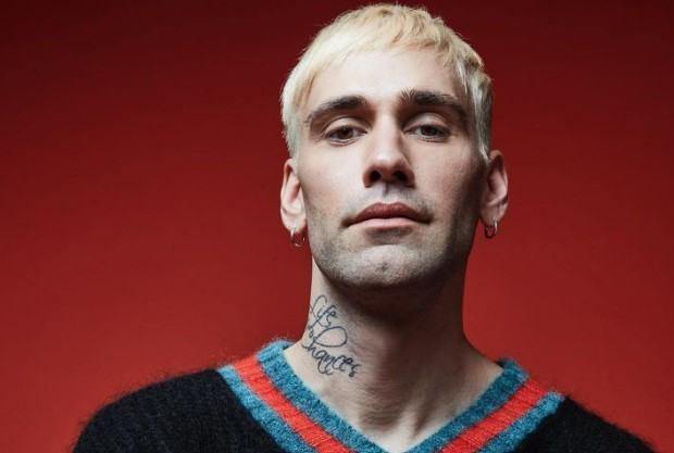 Mr Rain a Davide Maggio: «Ho già la mia vittoria personale, ogni sera che canto sto per piangere» – Video