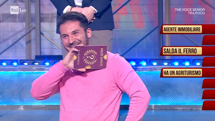 Gaffe ai Soliti Ignoti: «Sono io l’agente immobiliare» – Video