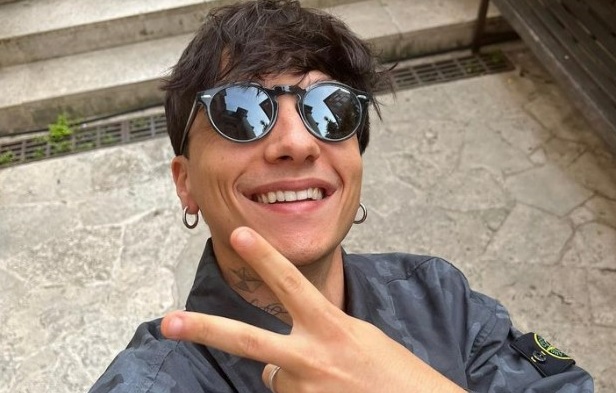 Classifica FIMI: Ultimo debutta al primo posto degli album, floppa Giorgia. Cenere resiste in vetta, Supereroi sorpassa Due Vite