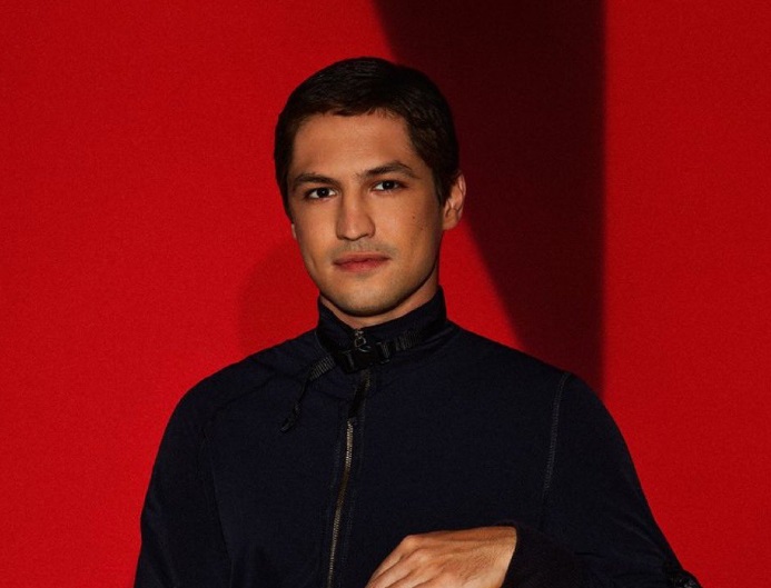 Netflix lancia nel 2024 la serie su Ayrton Senna