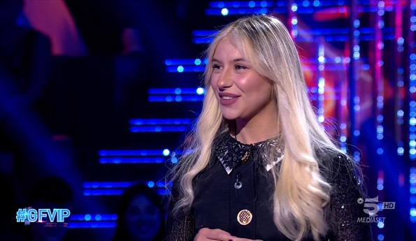 GF Vip 7, quarantaduesima puntata – Micol Incorvaia finalista, in quattro al televoto per l’eliminazione e il terzo finalista