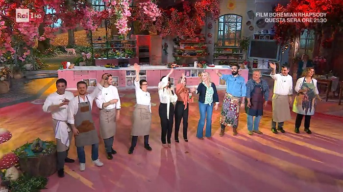 Paola e Chiara irrompono a E’ Sempre Mezzogiorno. Clerici balla Furore – Video