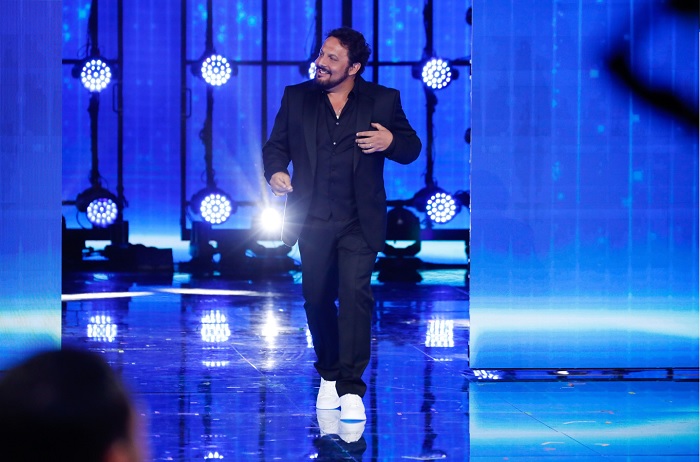 Amici 2023, anticipazioni sesta puntata Serale di sabato 22 aprile. Ospite Gaia, torna Brignano